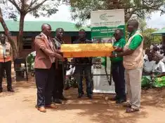 CUMO donates desks to Kanjiwa CDSS in Ntchisi