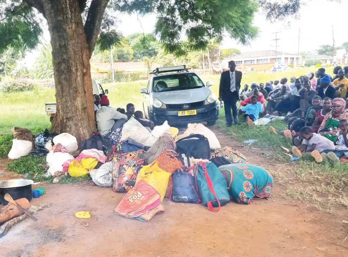 Displaced villagers descend on OPC offices