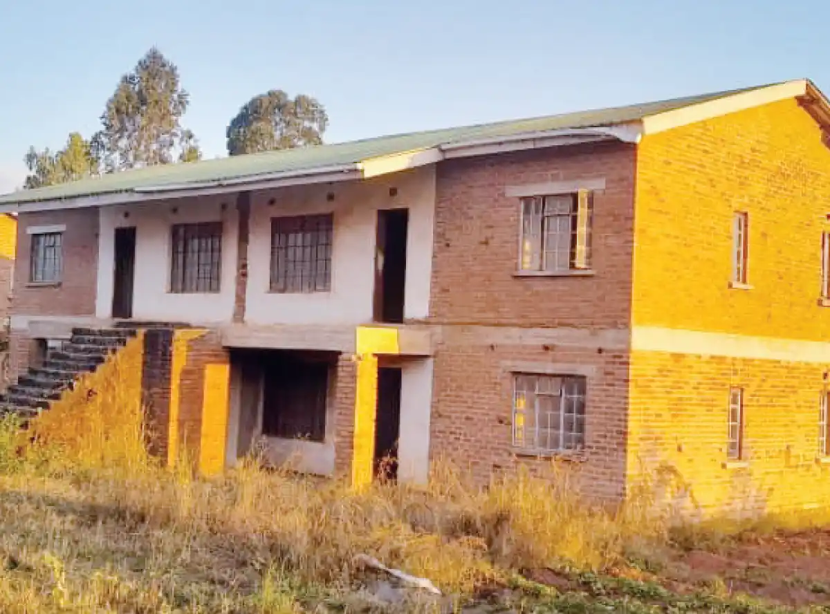 Govt ‘abandons’ police apartments