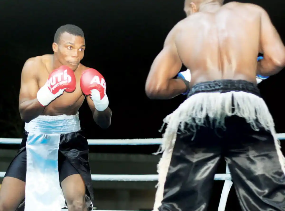 Hannock Phiri punishes Champion