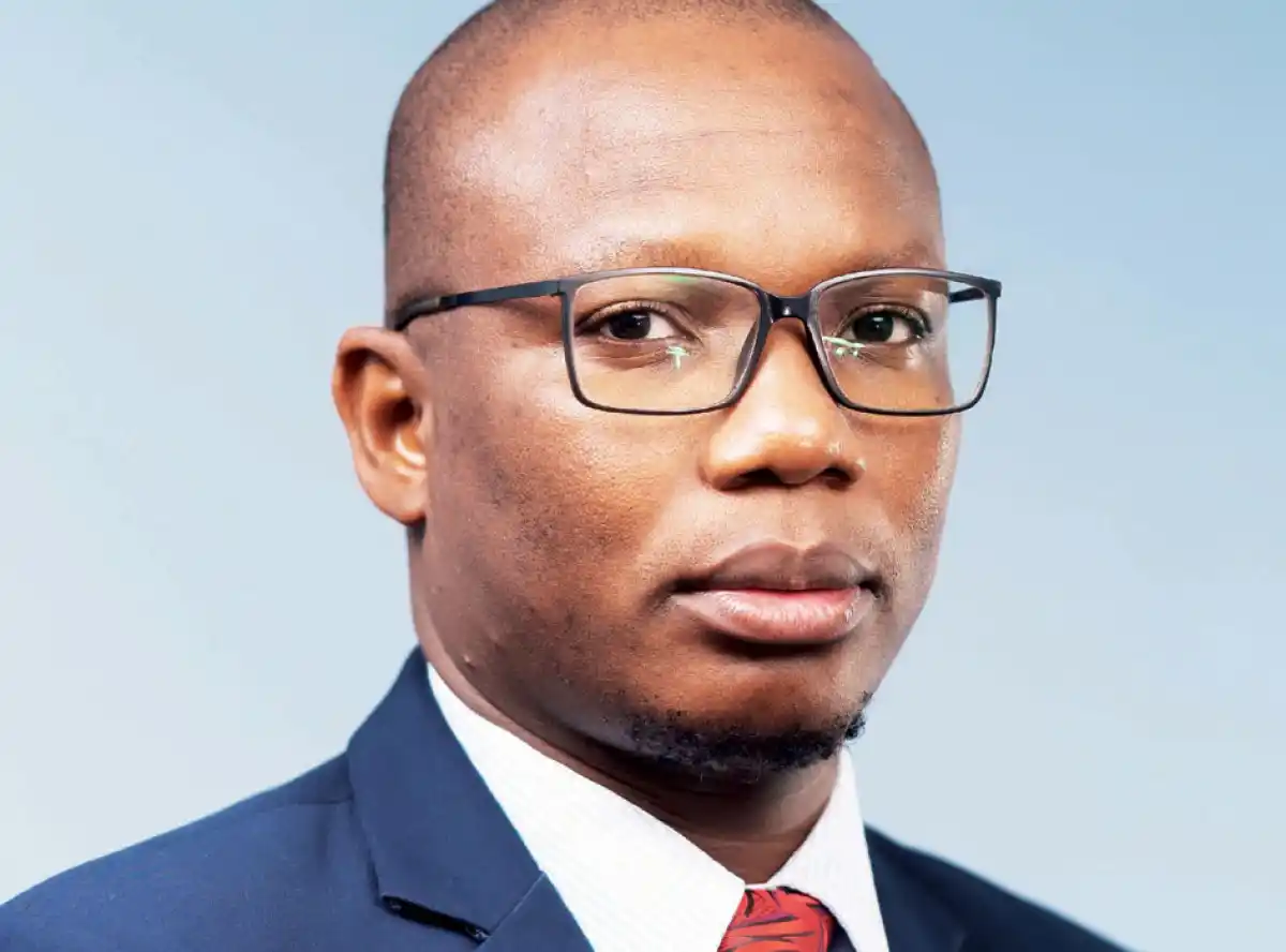 Market dealers for forex policy review