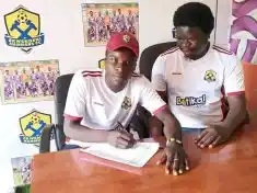 Mzuzu City Hammers Sign Star Striker James Gwayi