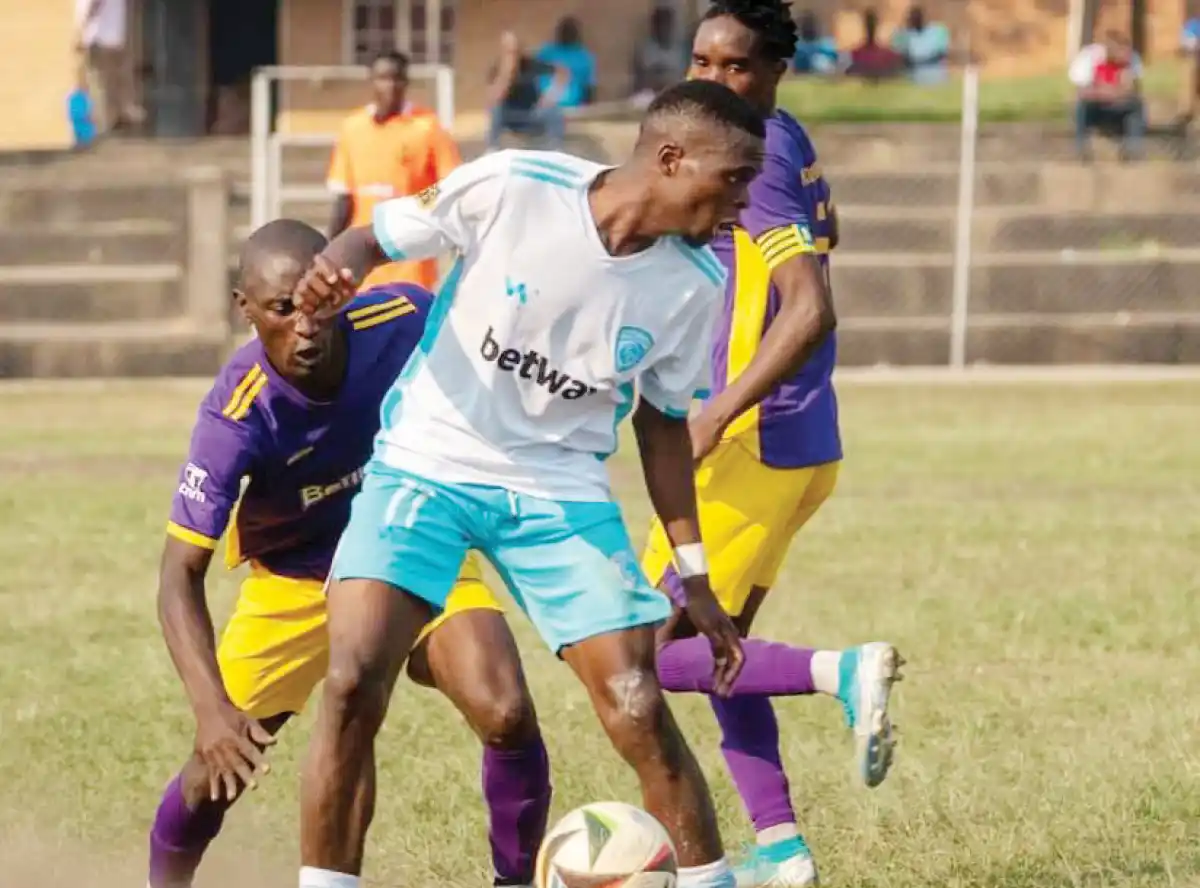 Nomads, Bankers chalk vital wins