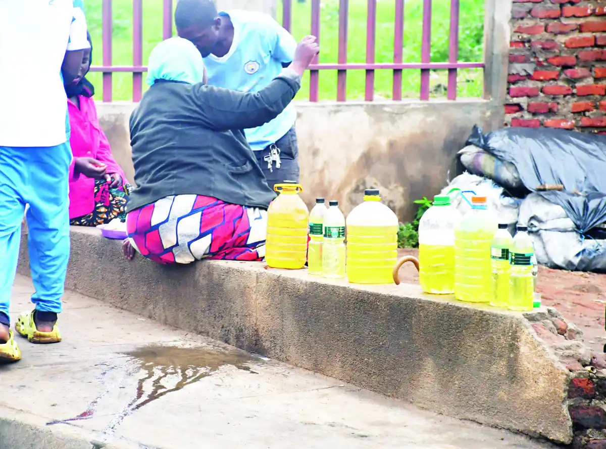 Skinning motorists alive in fuel crisis