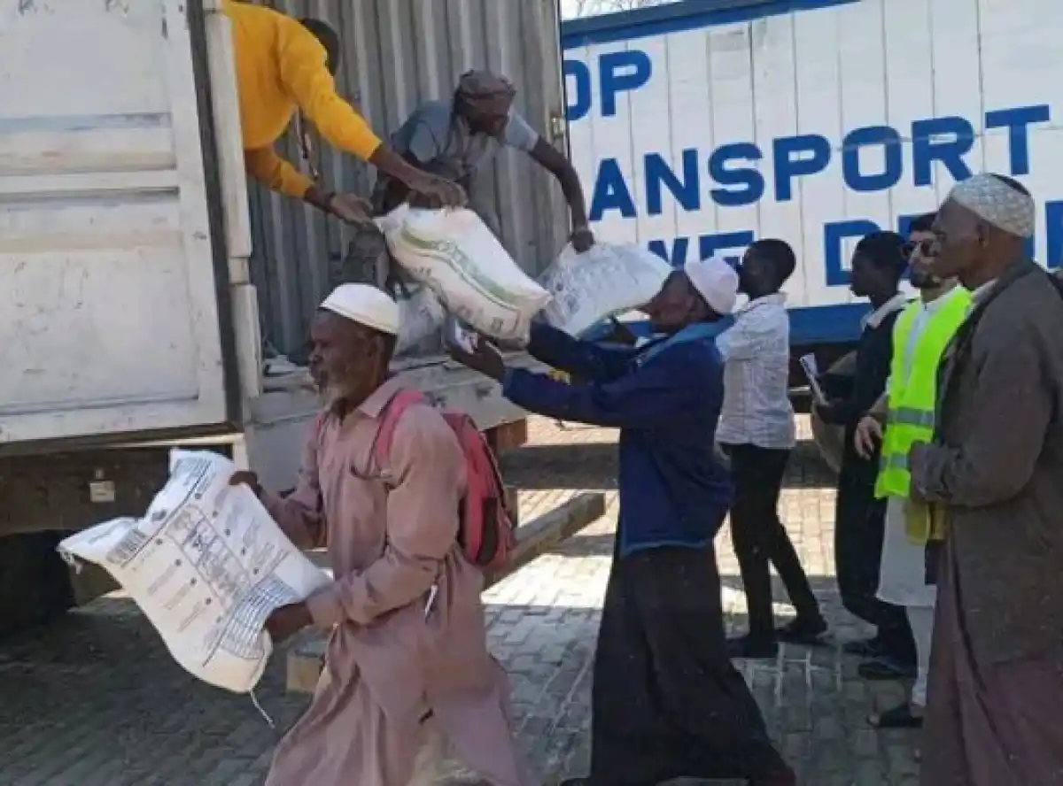 ZIYARA PARADE: Thousands receive maize flour in Blantyre